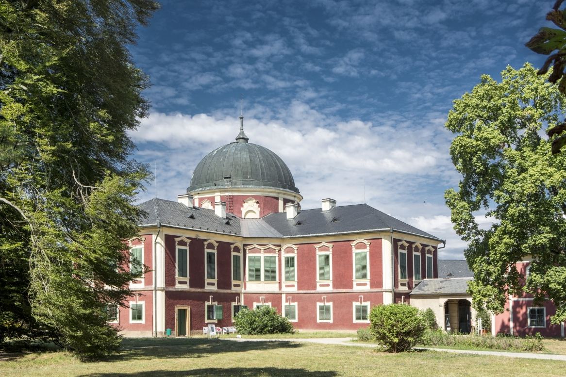 Veltrusy